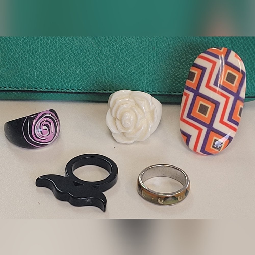 Lot of 5 Y2K Rings. Mood ring. Mustache Ring